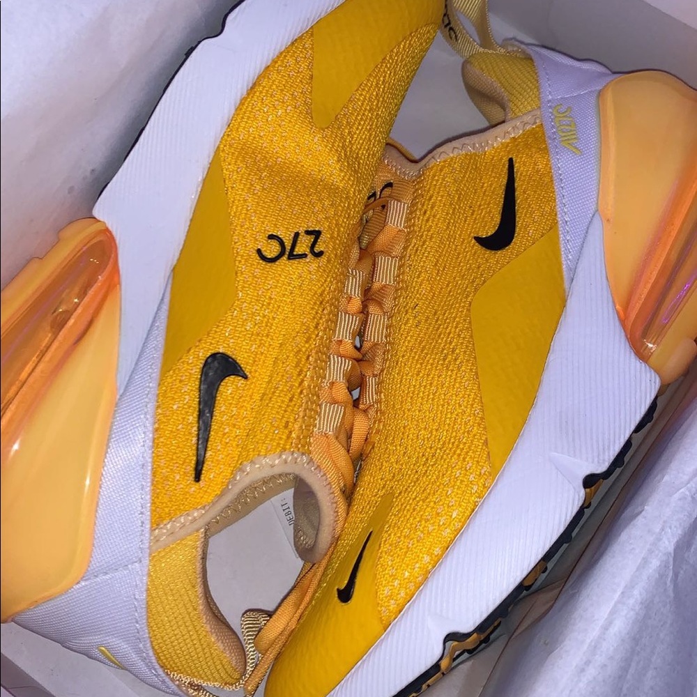 Nike air Max 270s